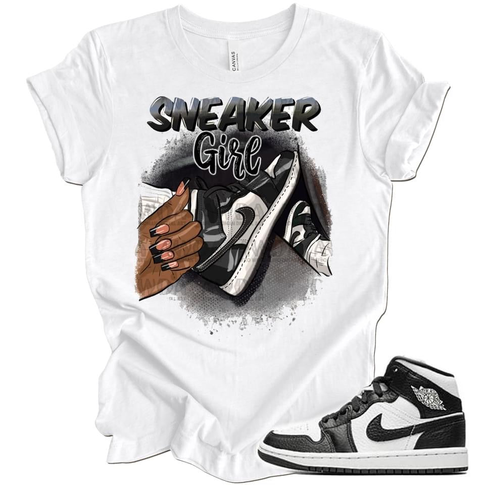 SNEAKER GIRL T-SHIRTS